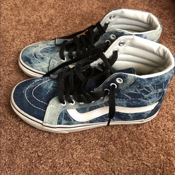 Vans - Picture 2 of 4